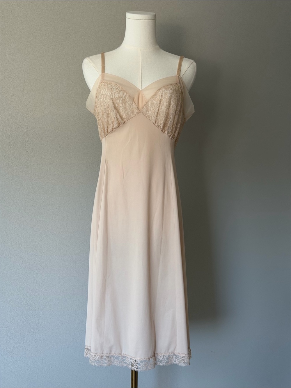Vintage Van Raalte Nylon Lace-Trim Nightgown in Nude Made in USA ~ S/M